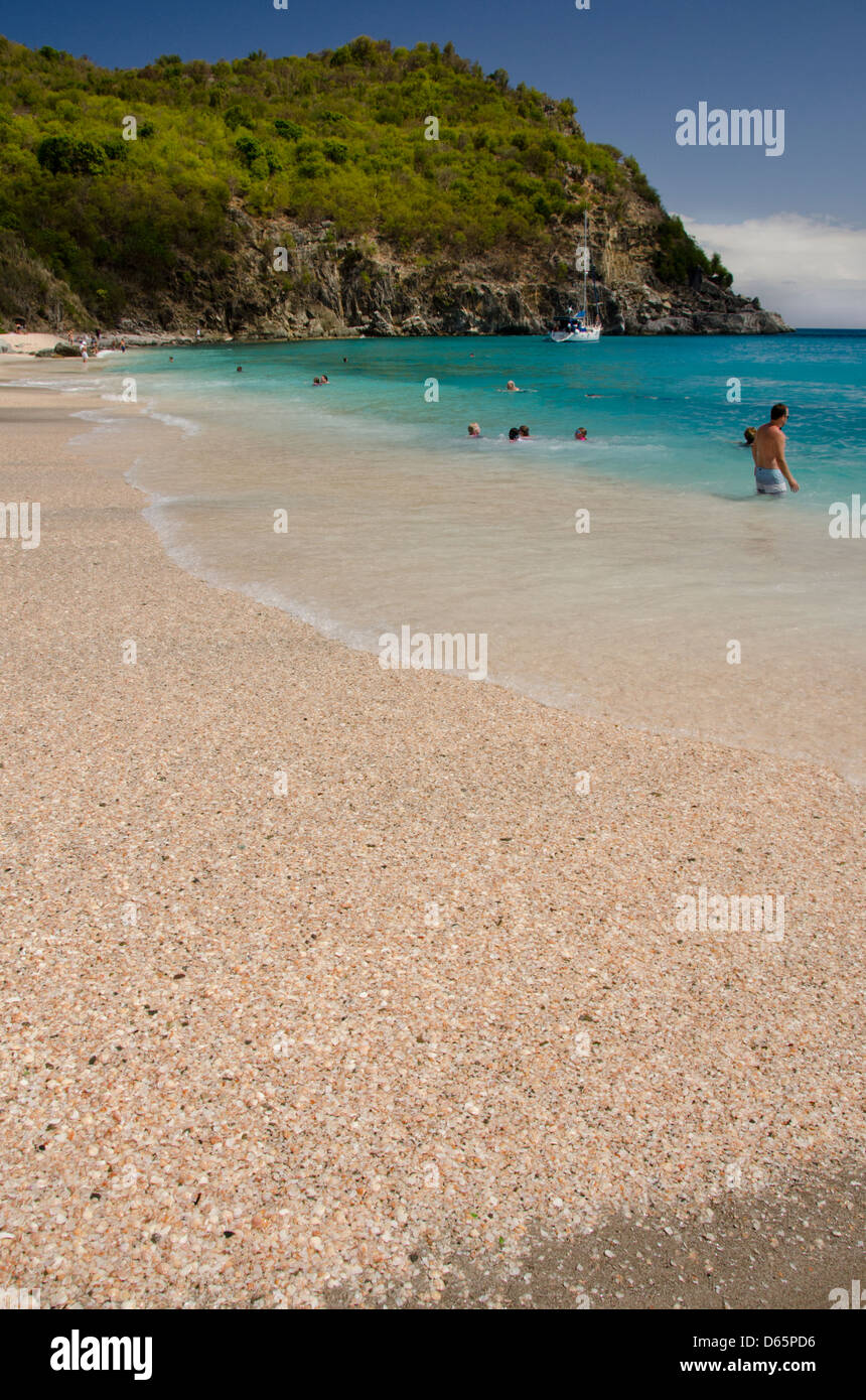 Le Indie occidentali francesi, isola caraibica di Saint Bartholemy (aka San Barts). La città capitale di Gustavia, Shell Beach. Foto Stock