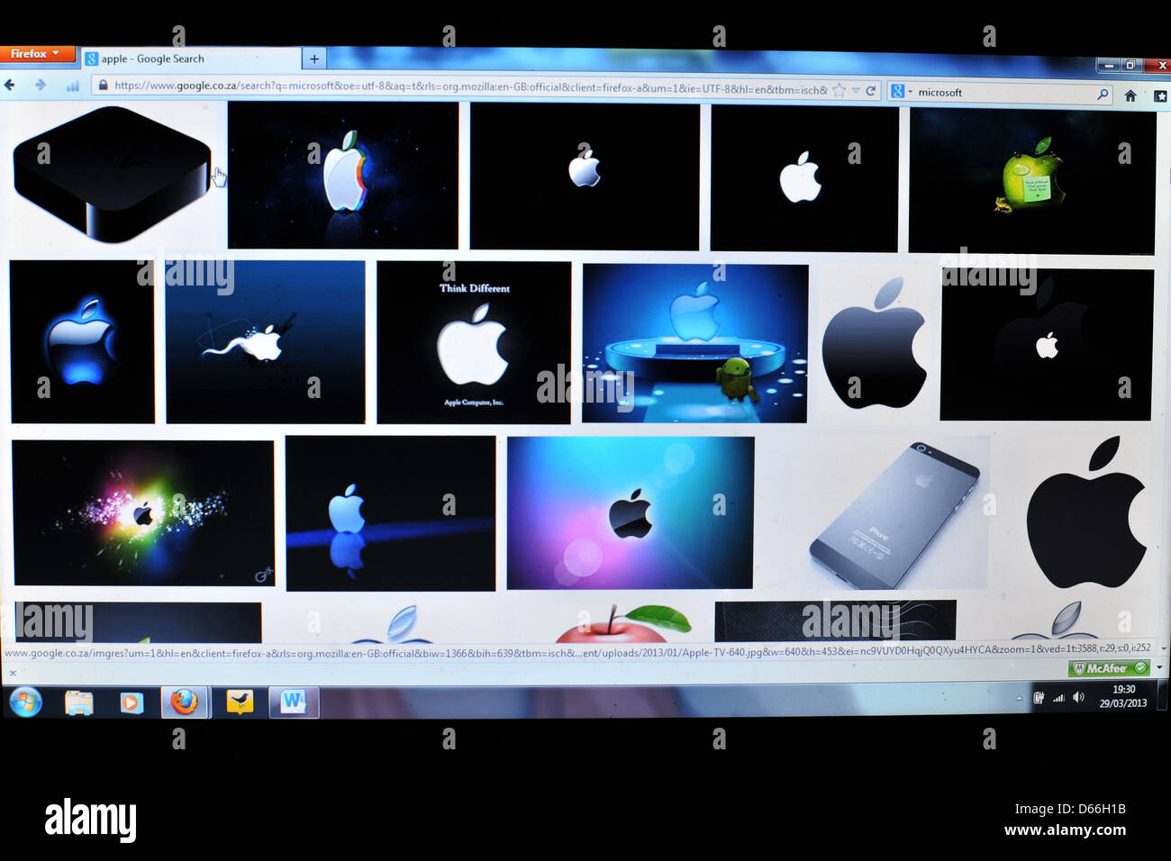 Immagine dello schermo di un computer che mostra immagini per le immagini di Apple ricerca su Google. Foto Stock