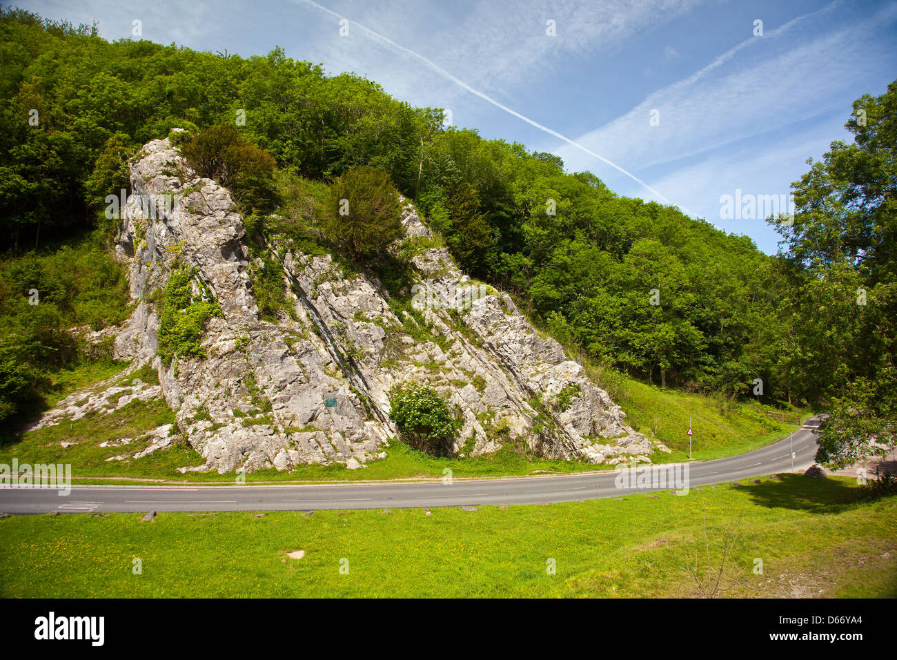 Il famoso 'Rock of Ages' in Burrington Combe Limestone Gorge in Mendip Hills, Somerset, Inghilterra, Regno Unito Foto Stock