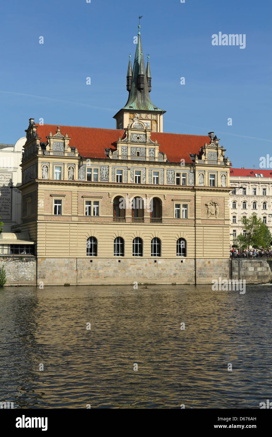 Il Museo del compositore ceco Bedřich Smetana dal fiume Vltava, Praga Foto Stock