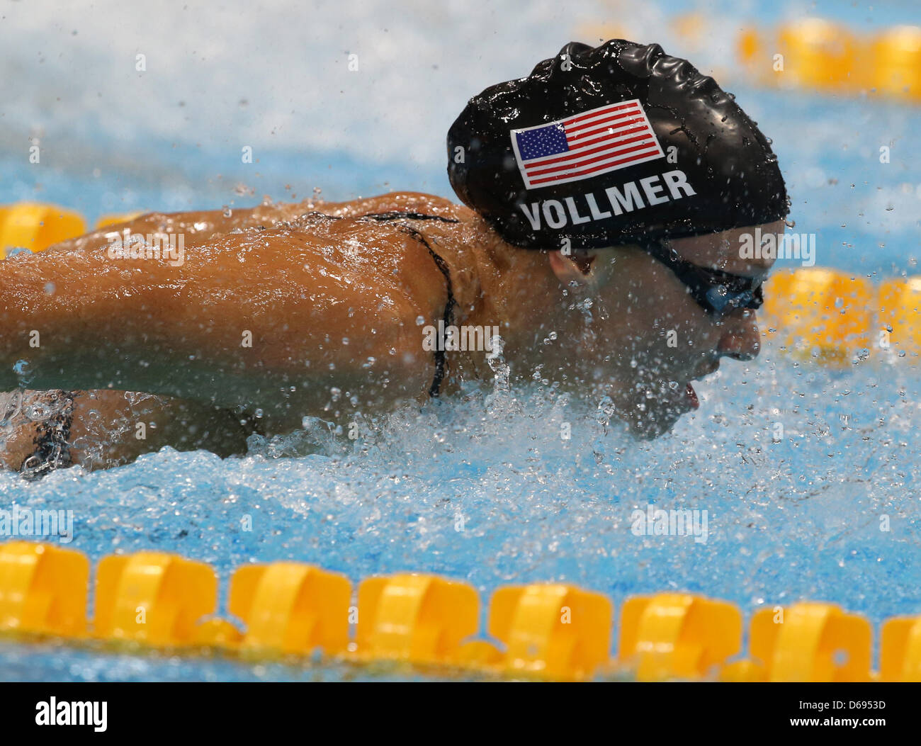 Dana Vollmer NEGLI STATI UNITI D' AMERICA compete durante le donne 100m Finale a farfalla durante il nuoto in concorrenza Aquatics Centre presso il London 2012 Giochi Olimpici di Londra, Gran Bretagna, 29 luglio 2012. Foto: Michael Kappeler dpa +++(c) dpa - Bildfunk+++ Foto Stock