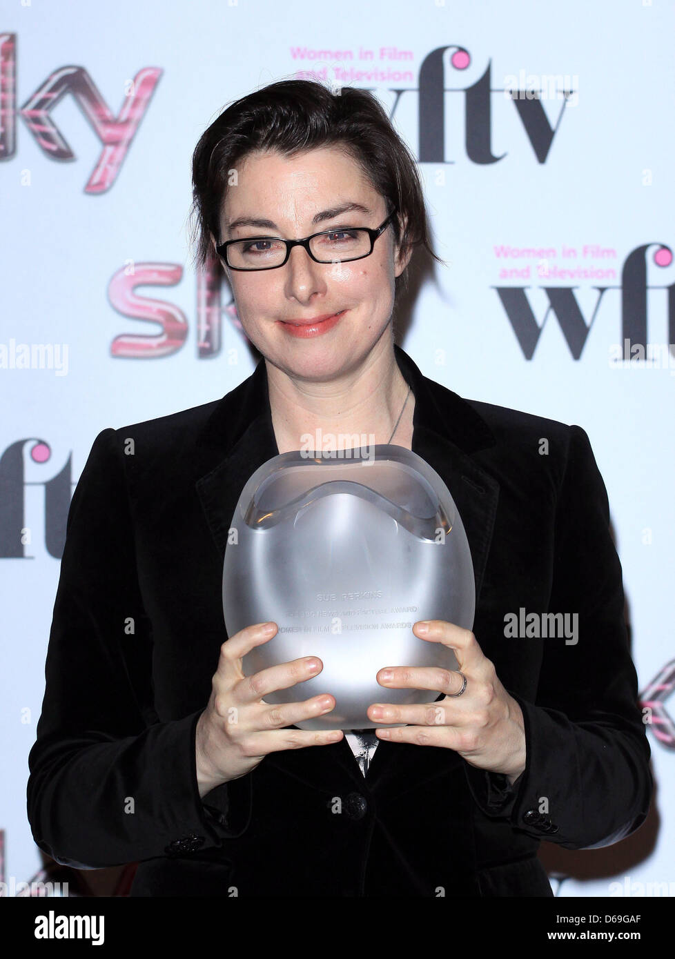 Sue Perkins, vincitore della BBC News e premio di fatto il cielo le donne nei film e in televisione Awards 2011 - Sala stampa - Londra, Inghilterra Foto Stock