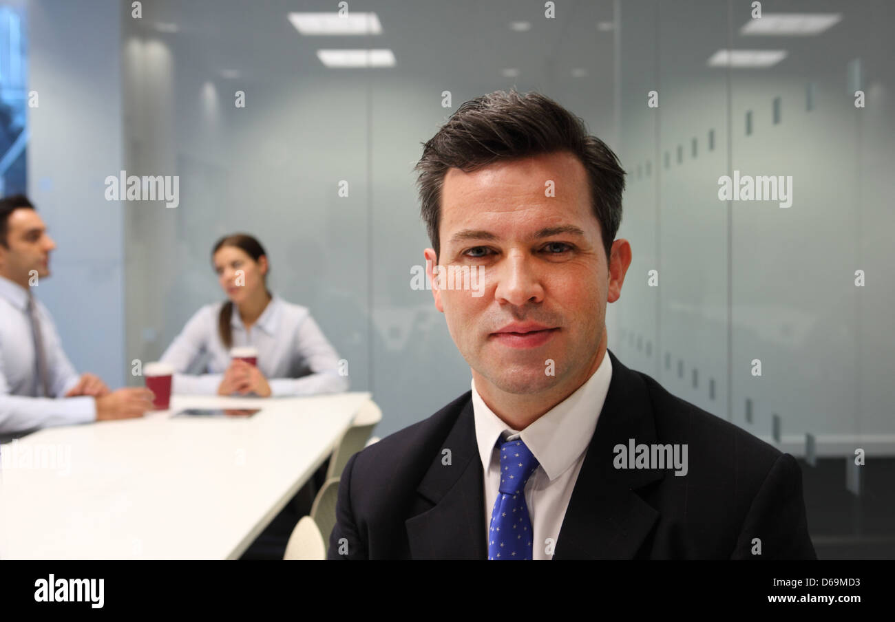 Imprenditore seduti nella sala riunioni Foto Stock