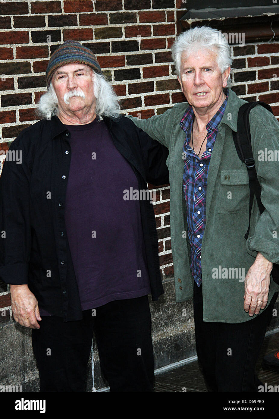 David Crosby e Graham Nash celebrità alla Ed Sullivan Theater "Late Show con David Letterman' - PARTENZE nuovo Foto Stock