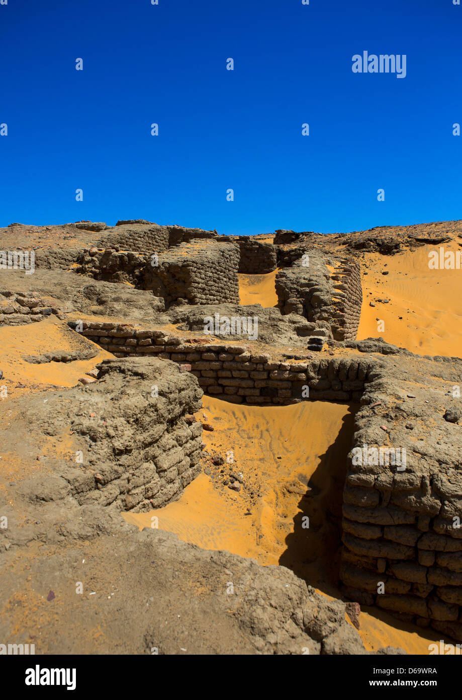 Le rovine della città medievale di Old Dongola, Sudan Foto Stock