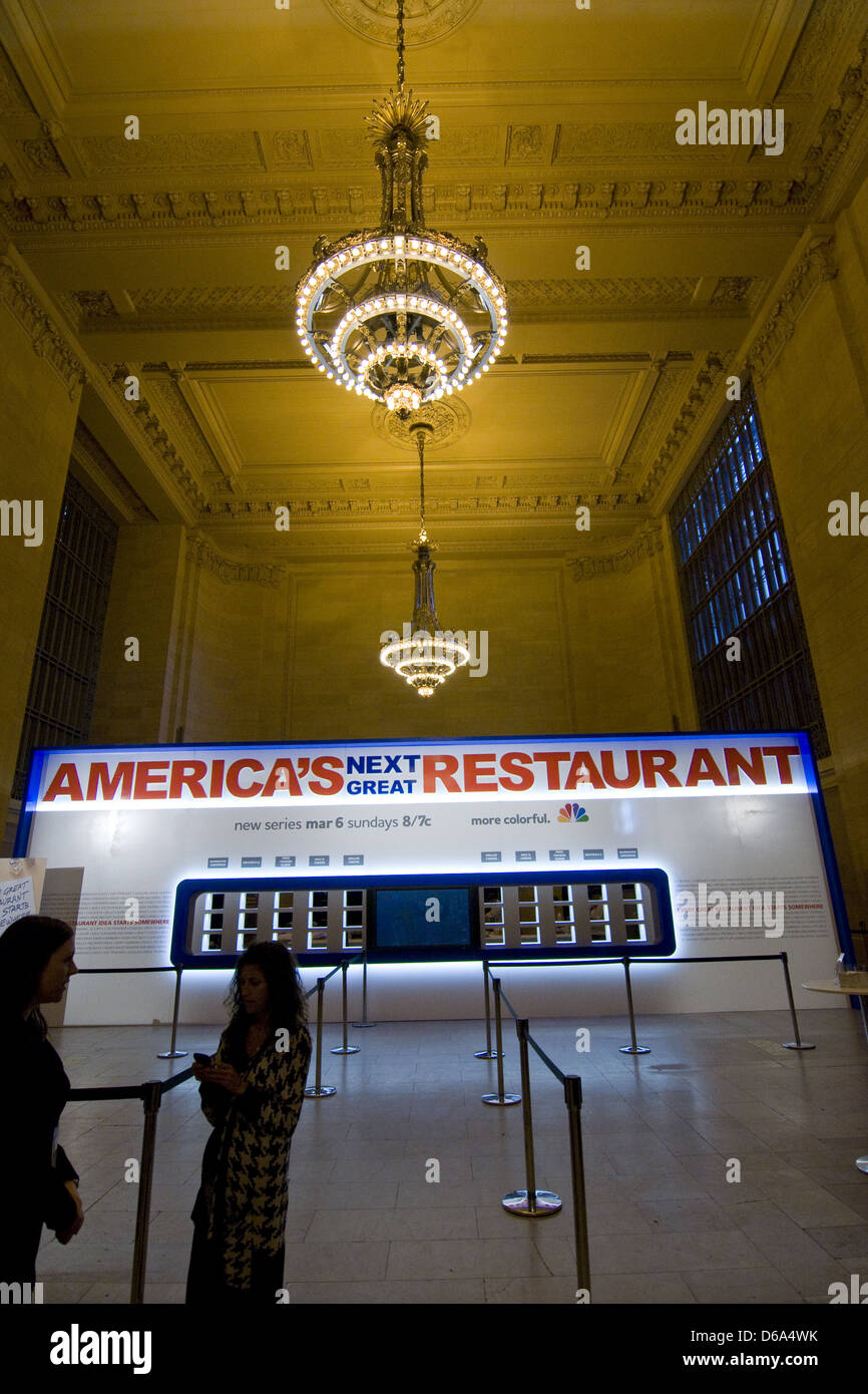 Atmosfera NBC promuove "America il prossimo grande ristorante' alla Vanderbilt Hall presso il Grand Central Terminal di New York City, Stati Uniti d'America - Foto Stock