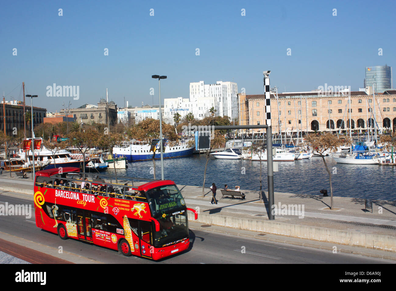 La città di Barcellona in giro per la città in autobus Foto Stock