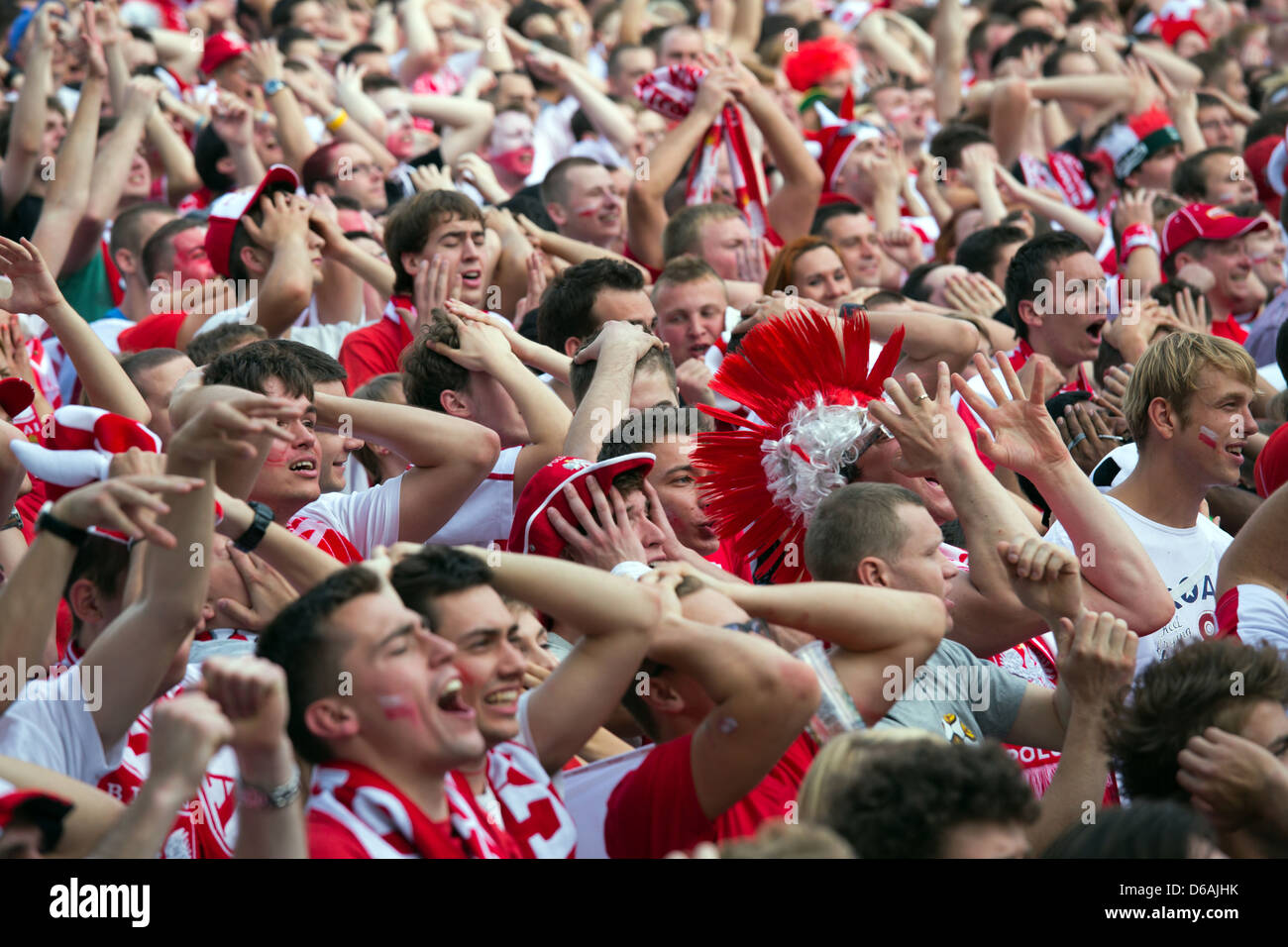 Poznan, Polonia, ventola di miglio a Plac Wolnosci quando gioco di apertura Foto Stock