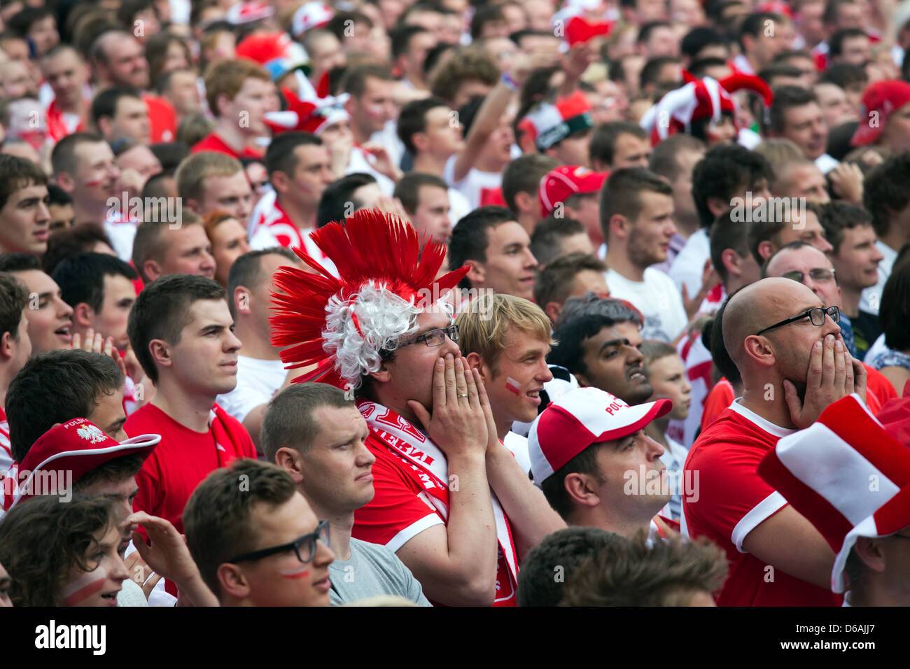Poznan, Polonia, ventola di miglio a Plac Wolnosci quando gioco di apertura Foto Stock