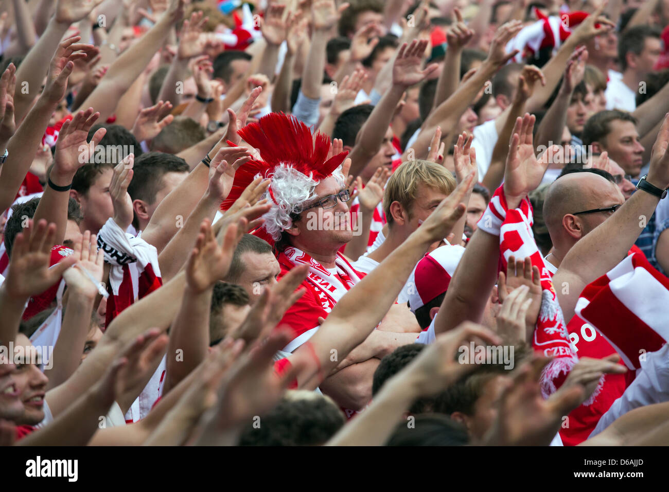 Poznan, Polonia, ventola di miglio a Plac Wolnosci quando gioco di apertura Foto Stock