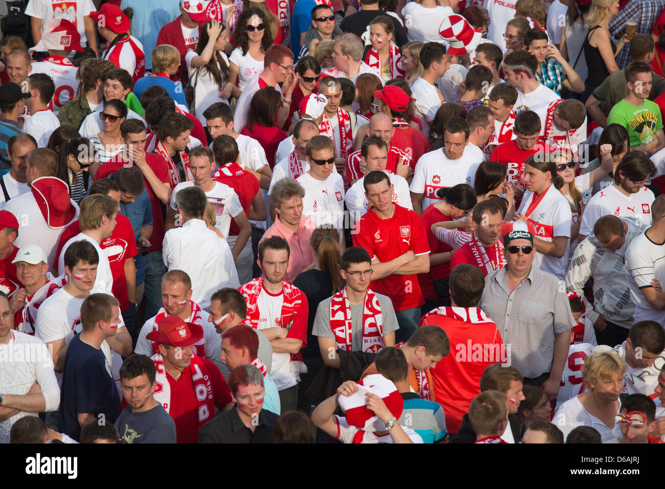 Poznan, Polonia, ventola di miglio a Plac Wolnosci quando gioco di apertura Foto Stock