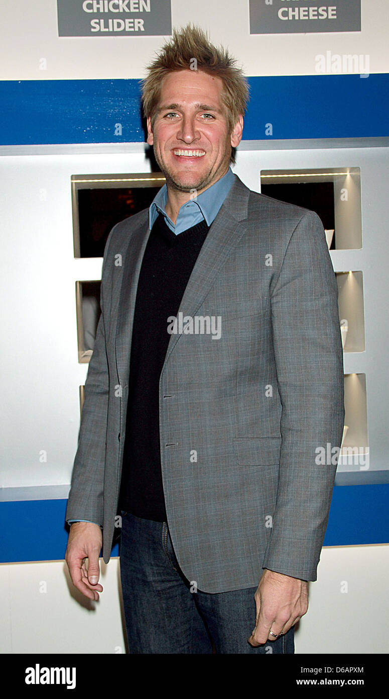 TV personality/chef Curtis Stone promuove la NBC's "America il prossimo grande ristorante' alla Vanderbilt Hall presso il Grand Central Terminal Foto Stock
