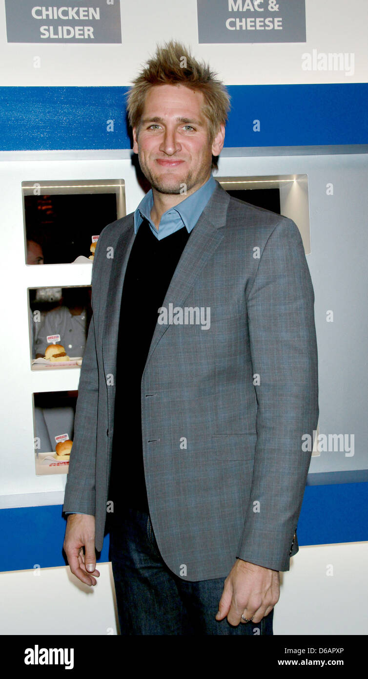 TV personality/chef Curtis Stone promuove la NBC's "America il prossimo grande ristorante' alla Vanderbilt Hall presso il Grand Central Terminal Foto Stock