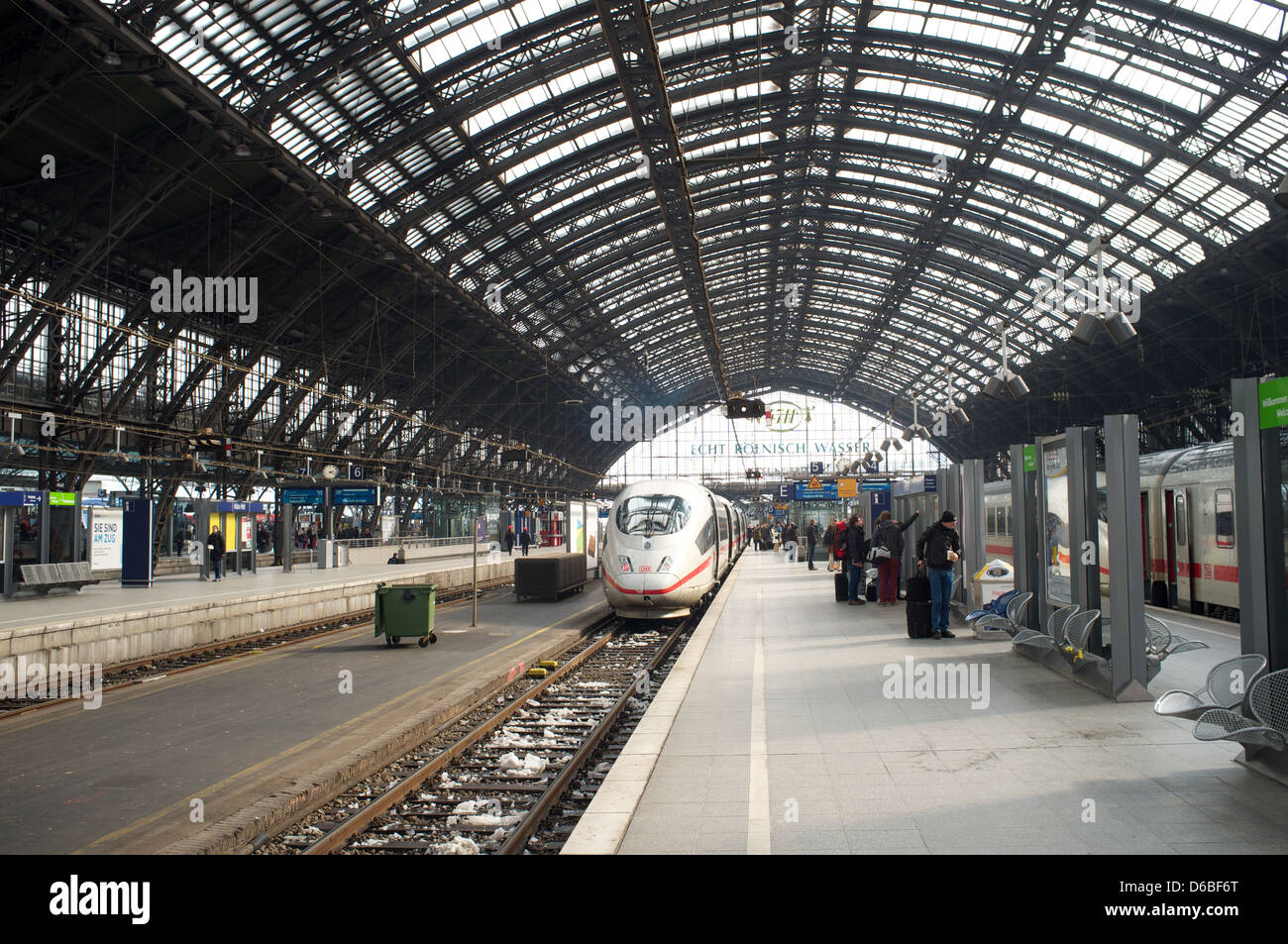 Cologne Hauptbahnhof stazione ferroviaria Germania Foto Stock
