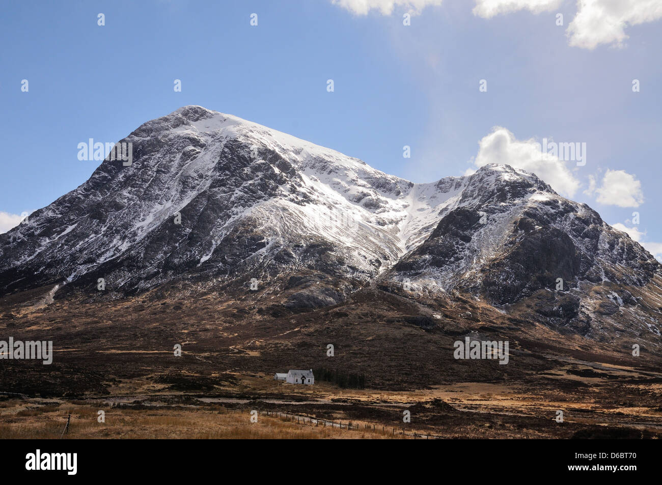 E Lagangarbh Buachaille Etive Mor in inverno, Glencoe, Highlands scozzesi Foto Stock