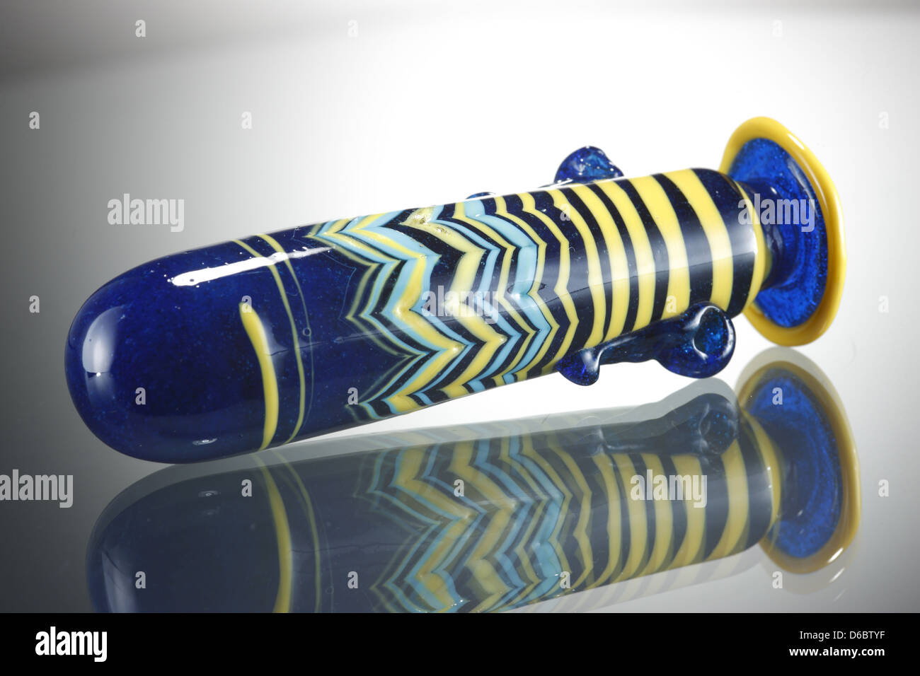 Stile egiziano bottiglia di profumo nucleo formato Foto Stock