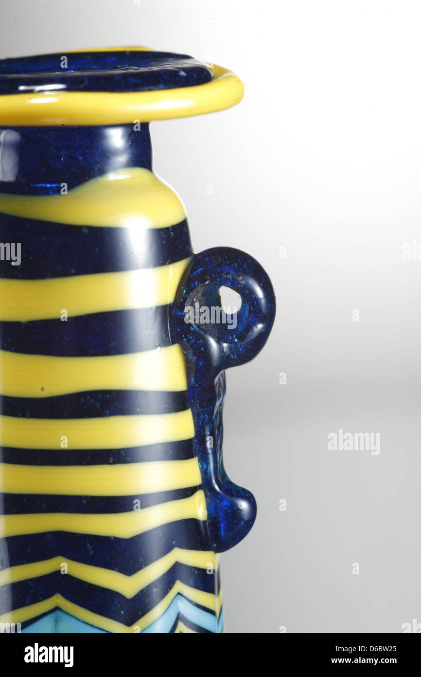 Stile egiziano bottiglia di profumo nucleo formato Foto Stock