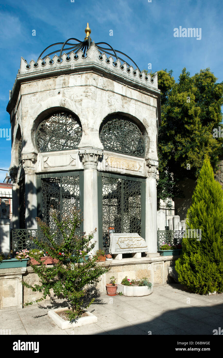 Türkei, IstanbuMehmet Pasha,l, Divan Yolu, Köprülü Mehmed Pasa Medrese, das Mausoleum. Foto Stock