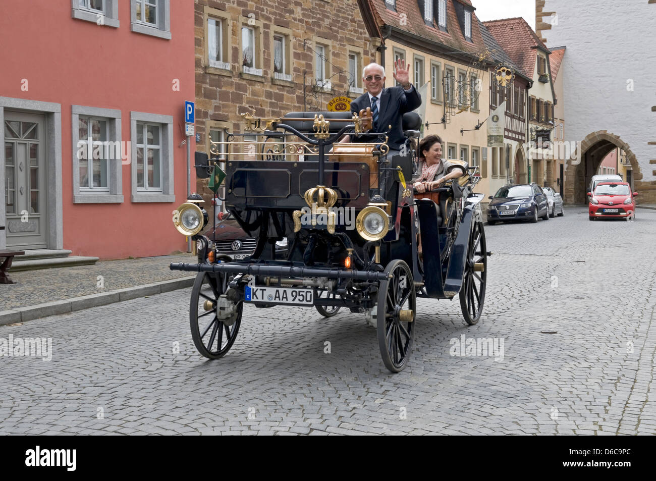 Horseless Aaglander carrello in corso in Prichenstadt, Franconia, Baviera, Germania. Foto Stock