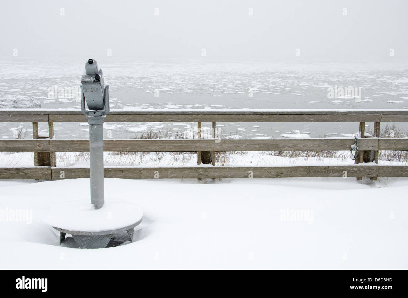 Coperte di neve il punto di visualizzazione su seward highway in Alaska Foto Stock