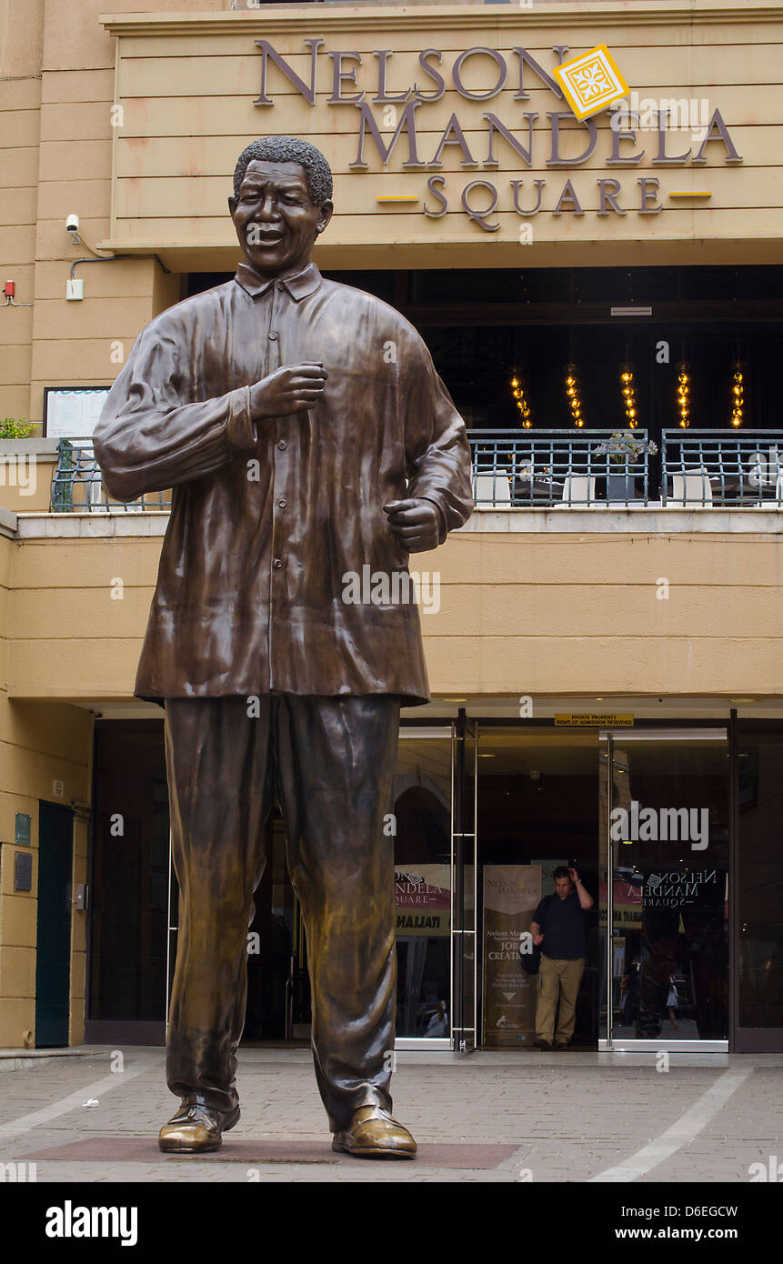 Statua di bronzo di Nelson Mandela a Johannesburg Foto Stock