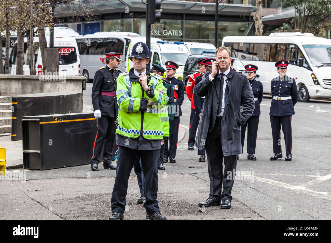 Cooperazione di polizia e di sicurezza presenza al funerale della Baronessa Thatcher, Londra. Foto Stock