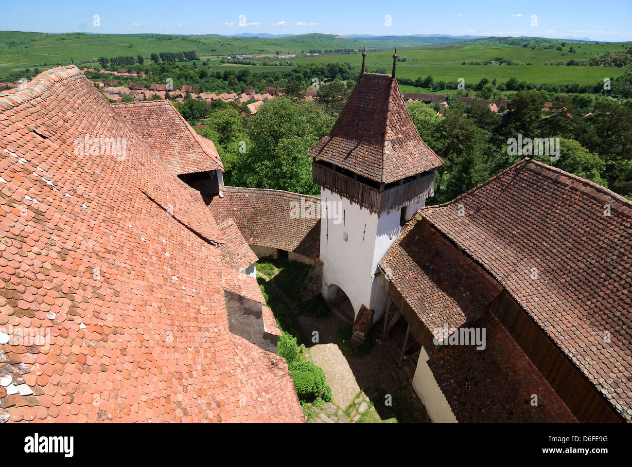 Egli villaggio di Viscri è meglio conosciuto per la sua grande chiesa fortificata. Transilvania, Romania Foto Stock