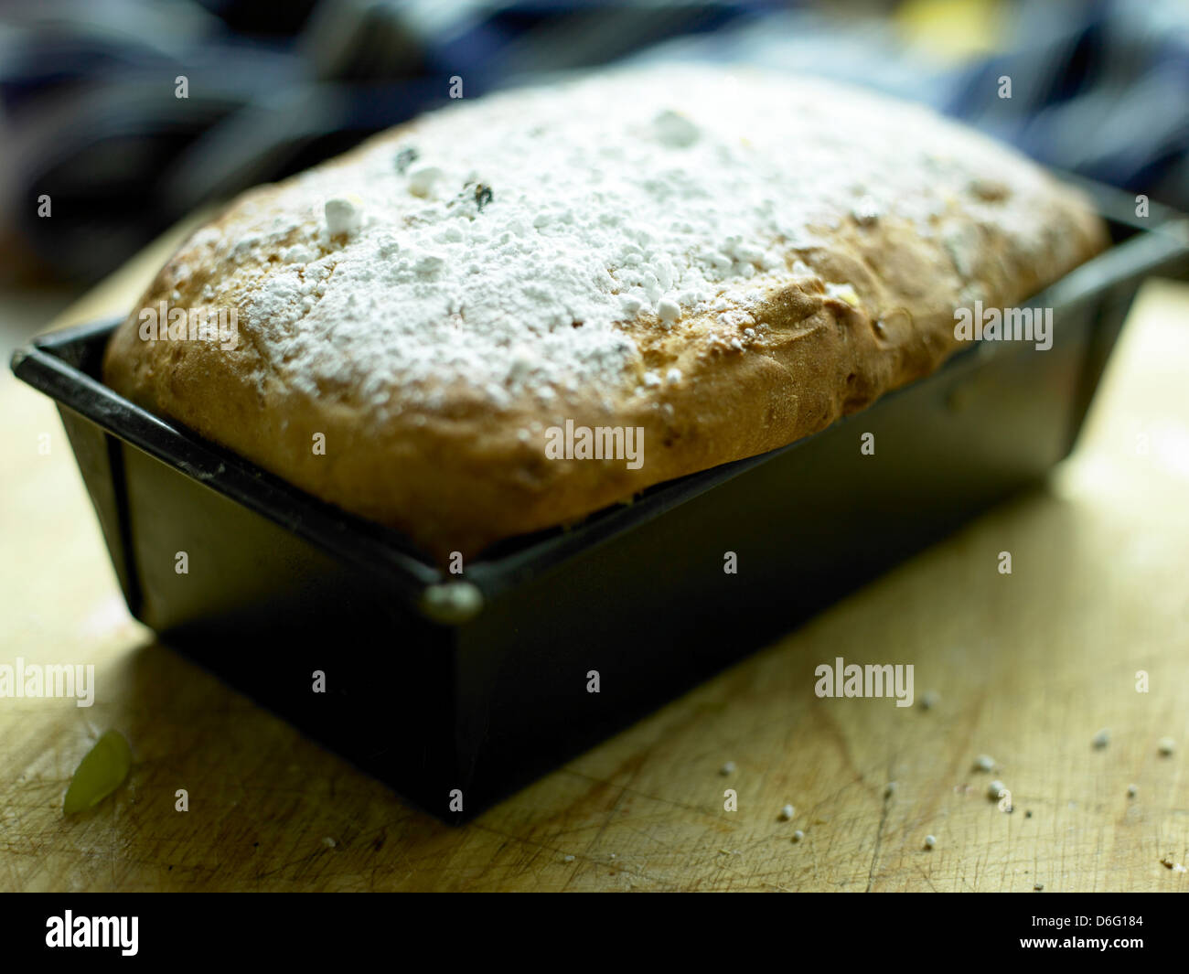 Pane di frutta - con ricetta/ passo shot Foto Stock