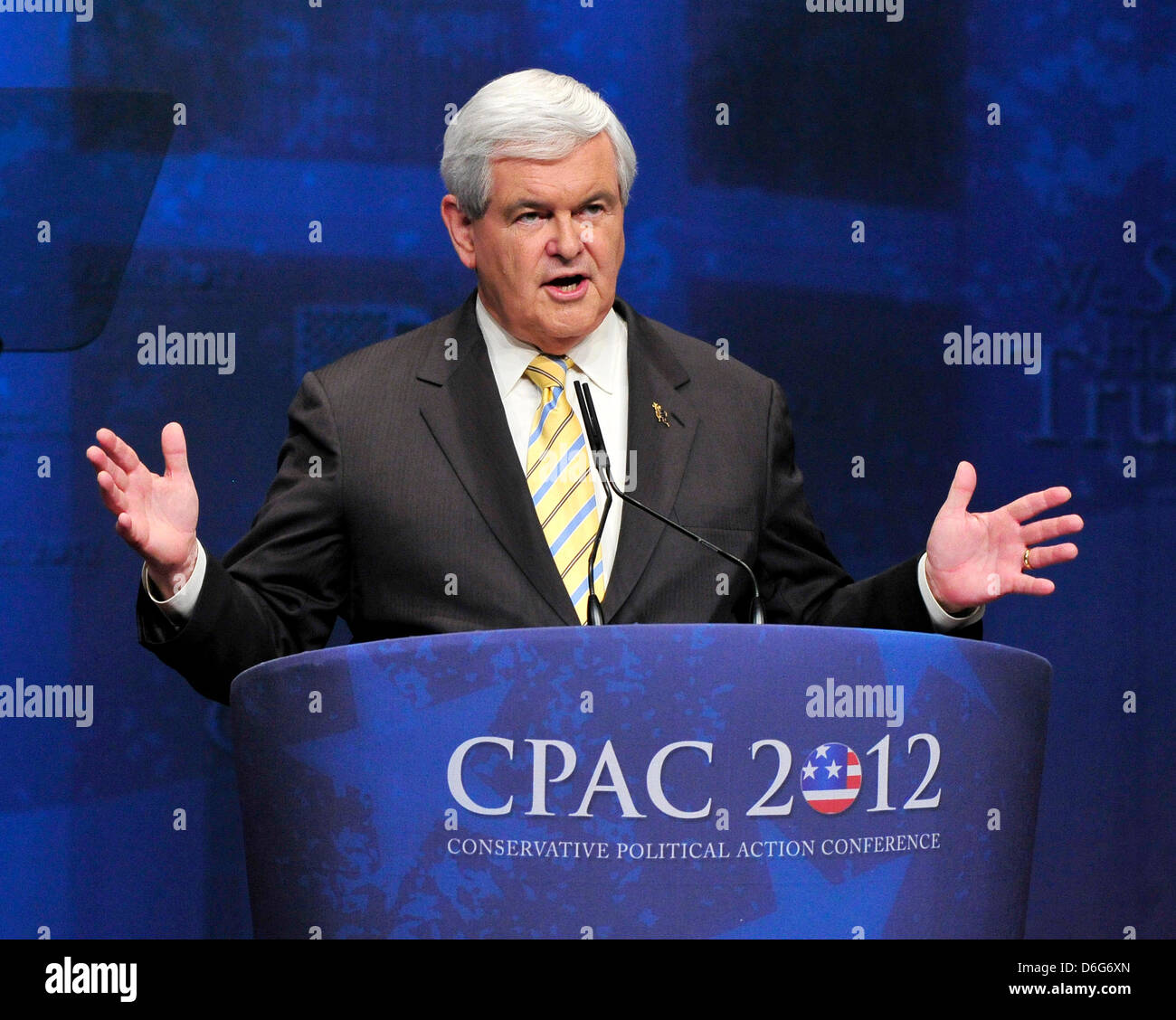 Ex Presidente degli Stati Uniti House Newt Gingrich (Repubblicano della Georgia), un candidato per il 2012 Partito Repubblicano la nomina per il Presidente degli Stati Uniti, rende commento al 2012 CPAC conferenza presso il Marriott Wardman Park Hotel a Washington D.C. il venerdì 10 febbraio, 2012. Credito: Ron Sachs / CNP Foto Stock