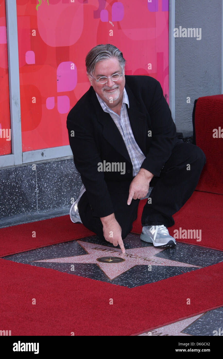 Creatore di spettacolo TV I Simpson Matt Groening assiste alla cerimonia honorong Groening con una nuova stella sulla Hollywood Walk of Fame sulla Hollywood Boulevard a Los Angeles, Stati Uniti d'America, il 14 febbraio 2012. Foto: Hubert Boesl dpa Foto Stock