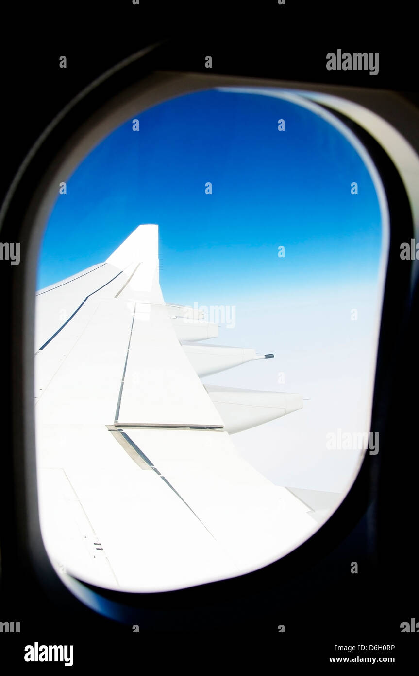 La vista dalla finestra di un aereo commerciale Foto Stock