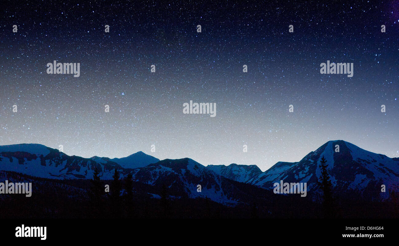 Stella cielo riempito da Monarch Pass, Sawatch Range, Chaffee County, Colorado, STATI UNITI D'AMERICA Foto Stock