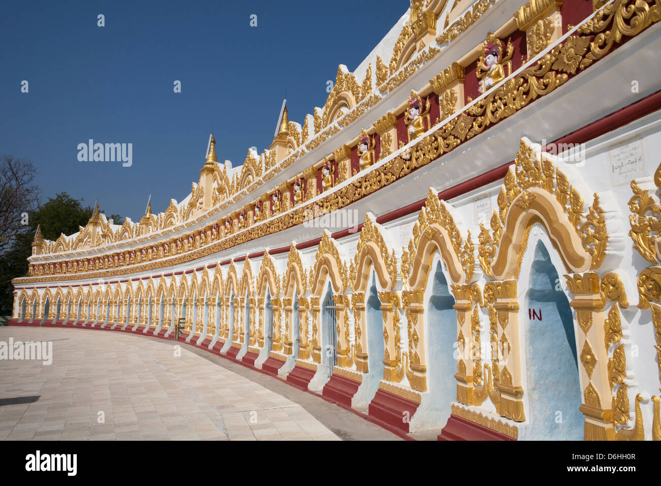 U Min Thonze Pagoda, Sagaing, vicino a Mandalay, Myanmar (Birmania) Foto Stock