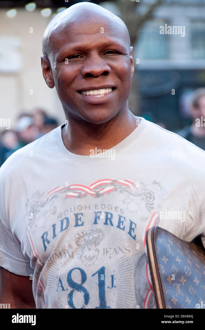 Londra, Regno Unito. Il 18 aprile 2013.. Chris Eubank, boxer assiste il Regno Unito premiere di Iron Man 3 a l'Odeon Leicester Square. Credito: Pete Maclaine/Alamy Live News Foto Stock