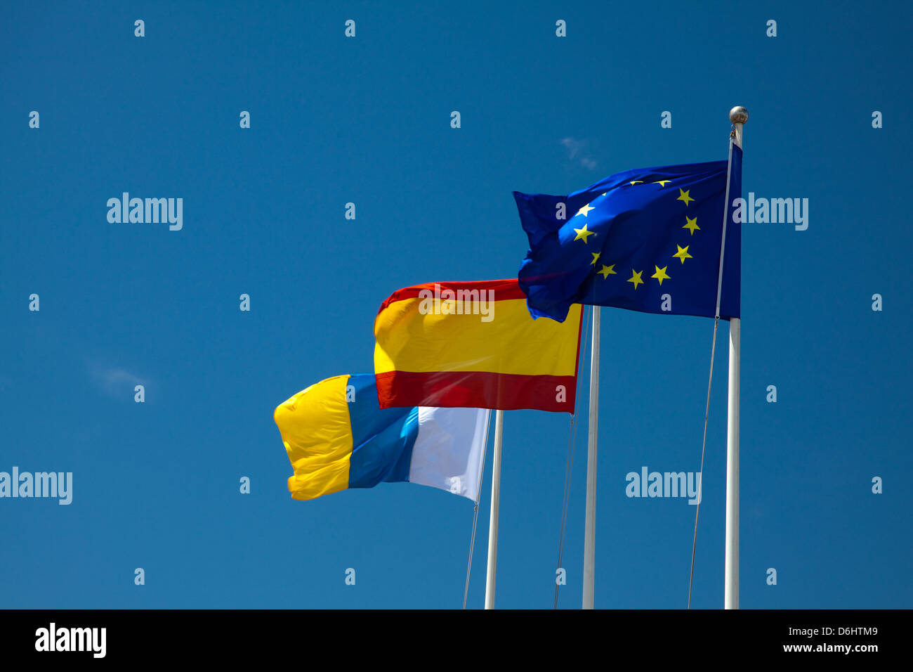 Bandiere di Spagna, Unione europea, e le isole Canarie Foto Stock