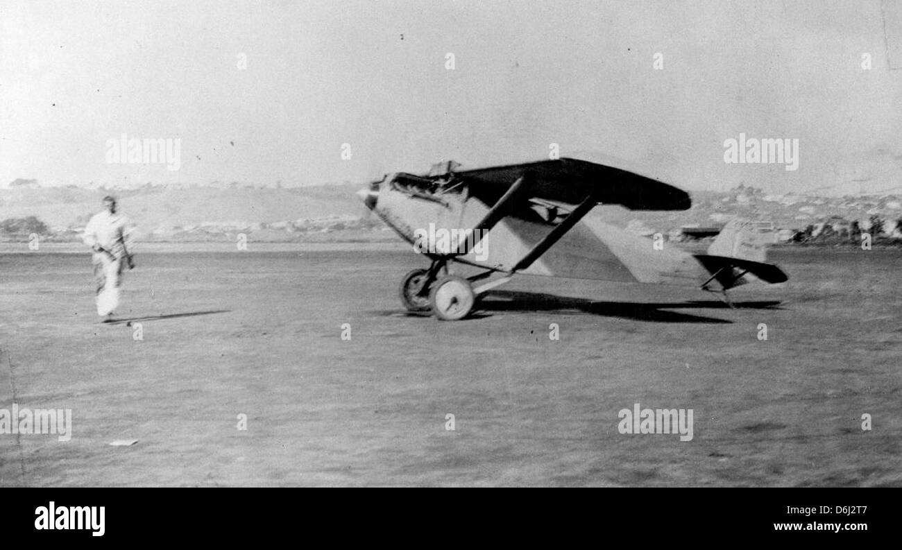 Il Ryan M-1, sviluppato intorno al 1926, era un piccolo monoplano a cabina aperta utilizzato per l'addestramento e i voli ricreativi. Fu uno dei primi modelli di aerei civili progettati dalla Ryan Aeronautical. Foto Stock