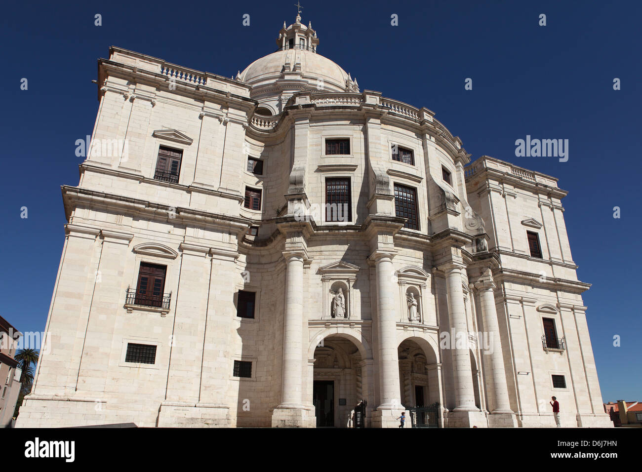 Il portoghese Pantheon Nazionale, nel XVII secolo la chiesa di Santa Engracia, monumento nazionale, in Alfama, Lisbona, Portogallo Foto Stock