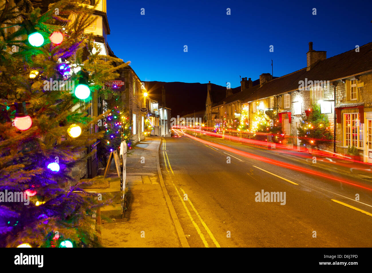 Il Castleton a Natale, il Parco Nazionale di Peak District, Derbyshire, England, Regno Unito, Europa Foto Stock