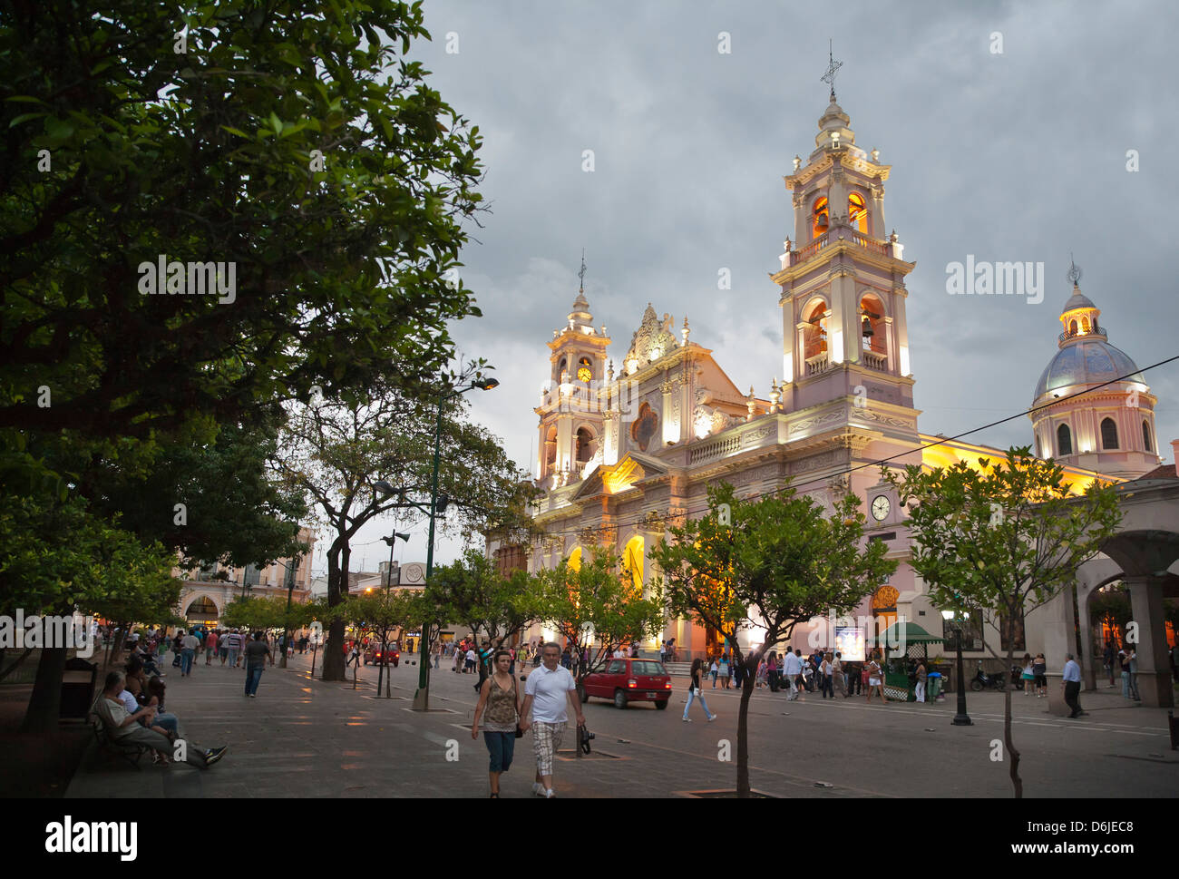 La Iglesia Catedral, la cattedrale principale su 9 Julio Square, Città di Salta, Argentina, Sud America Foto Stock