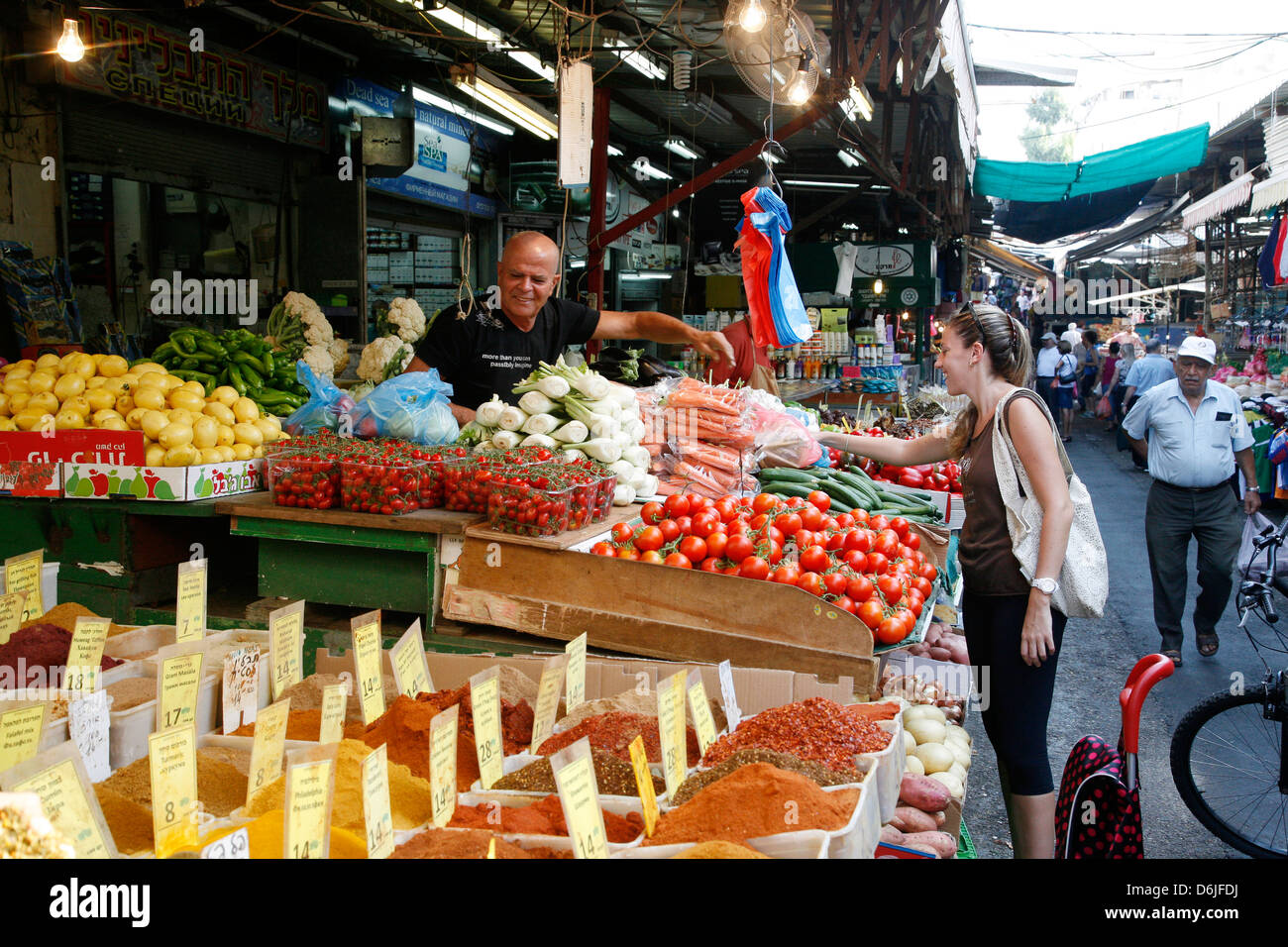 Shuk HaCarmel (mercato Carmel), Tel Aviv, Israele, Medio Oriente Foto stock  - Alamy
