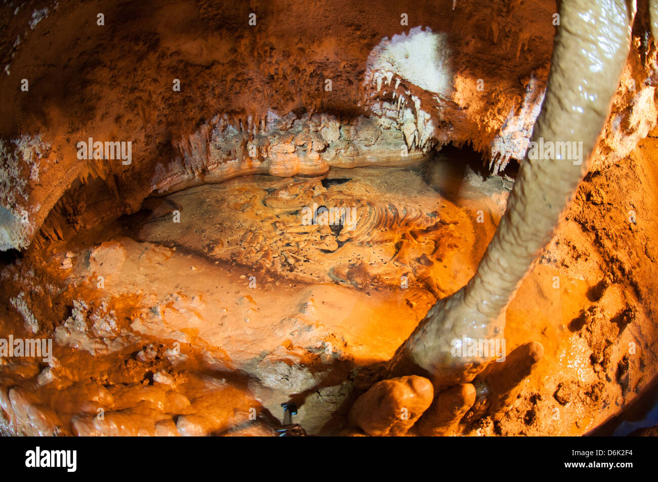 La grotta Peruyal nelle Asturie, Spagna. Foto Stock