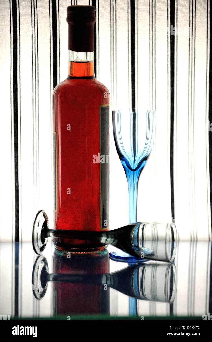 Van Well Set 24 Bicchieri Da Liquore Mannheim – 2 Cl, Vetro Cristallo Con Tacca Rossa, Lavabili In Lavastoviglie, Per Tequila, Vodka, Ouzo, Regalo Ideale