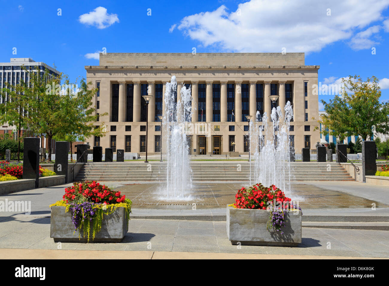 Metro Courthouse pubblica piazza, Nashville, Tennessee, Stati Uniti d'America, America del Nord Foto Stock