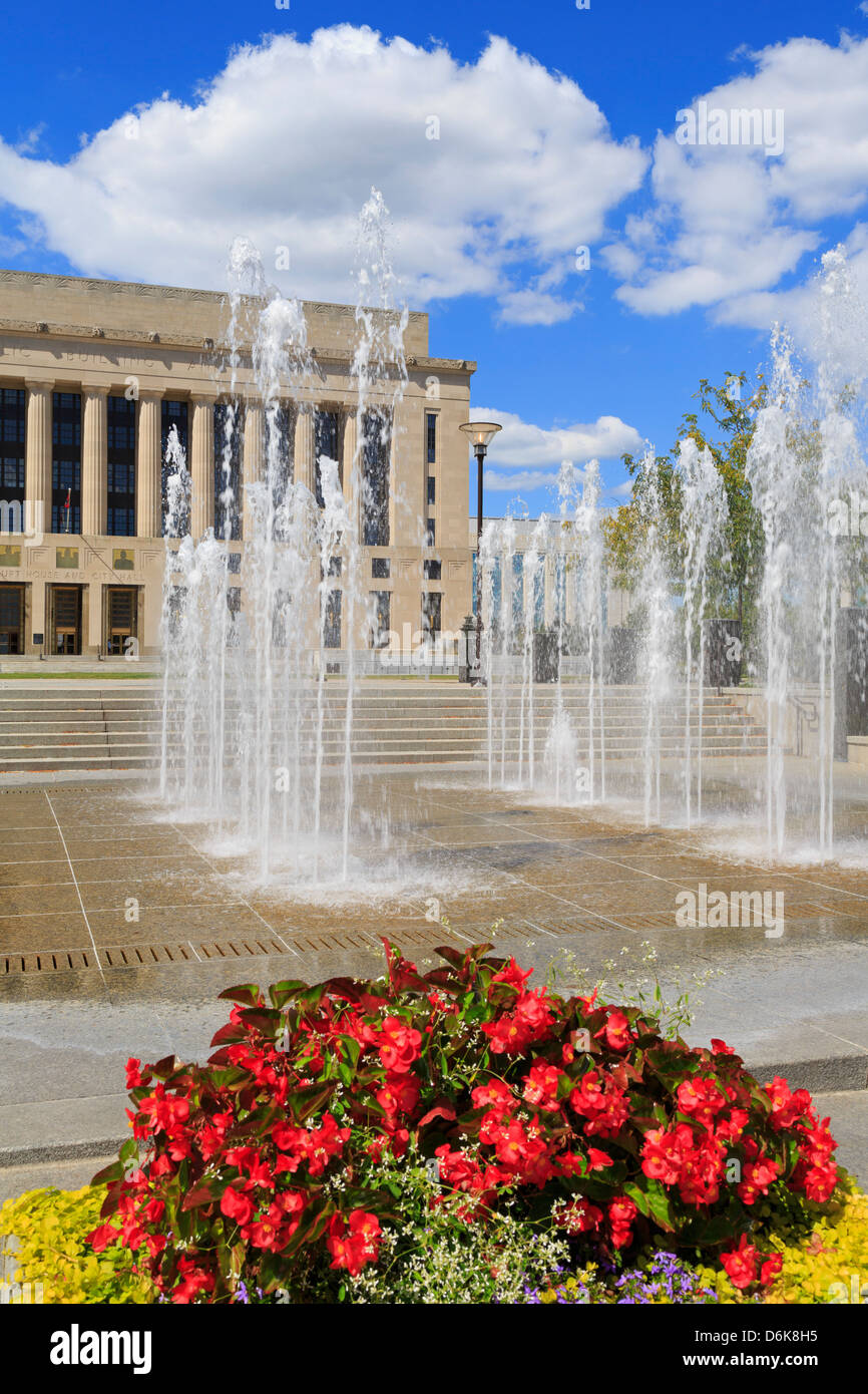 Metro Courthouse pubblica piazza, Nashville, Tennessee, Stati Uniti d'America, America del Nord Foto Stock