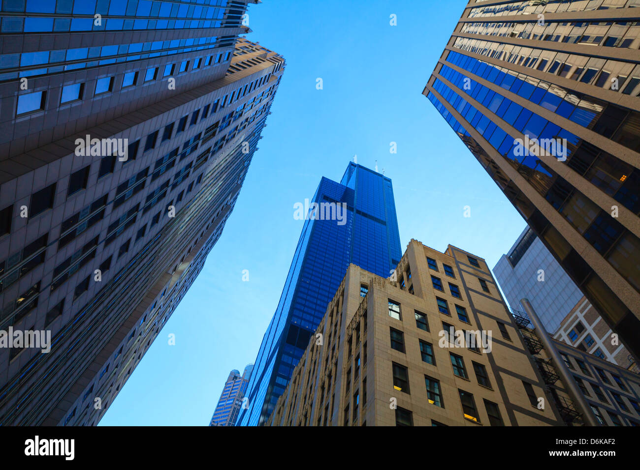 Grattacieli compresi Willis Tower, precedentemente Sears Tower, Chicago, Illinois, Stati Uniti d'America, America del Nord Foto Stock