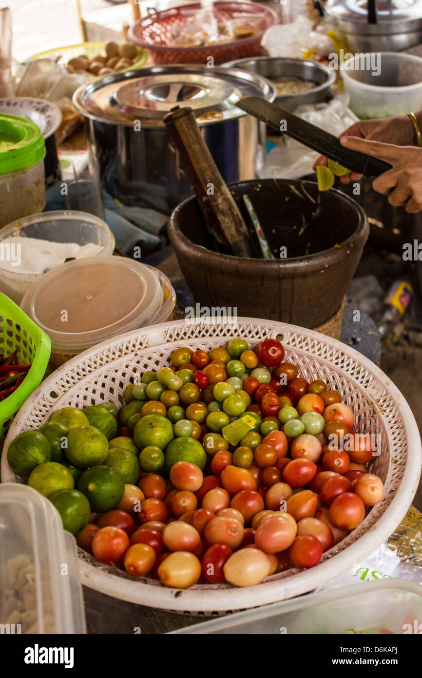 La papaia verde insalata in Thailandia Foto Stock