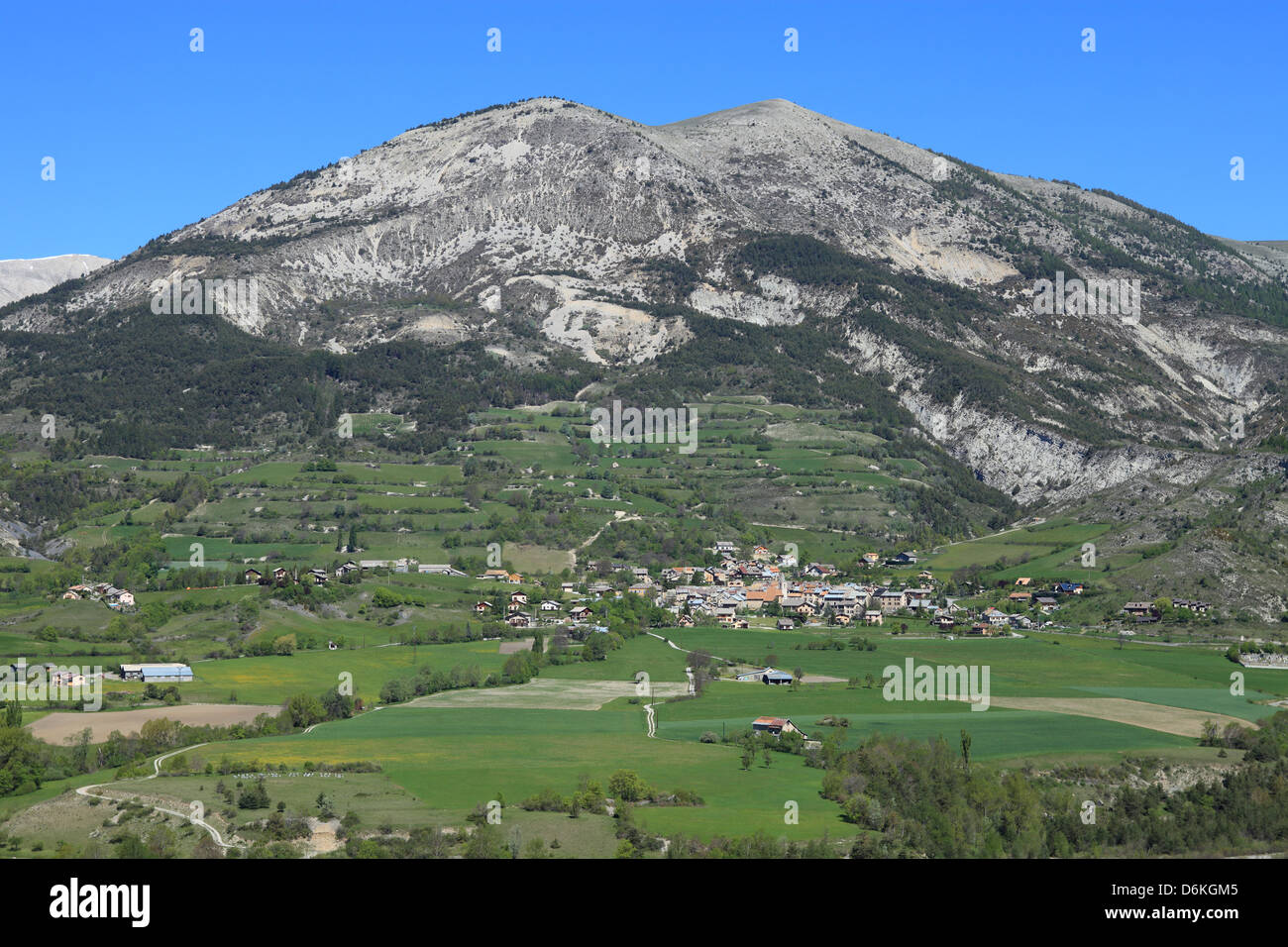 Paesaggio pittoresco nelle Alpes de Haute Provence Foto Stock