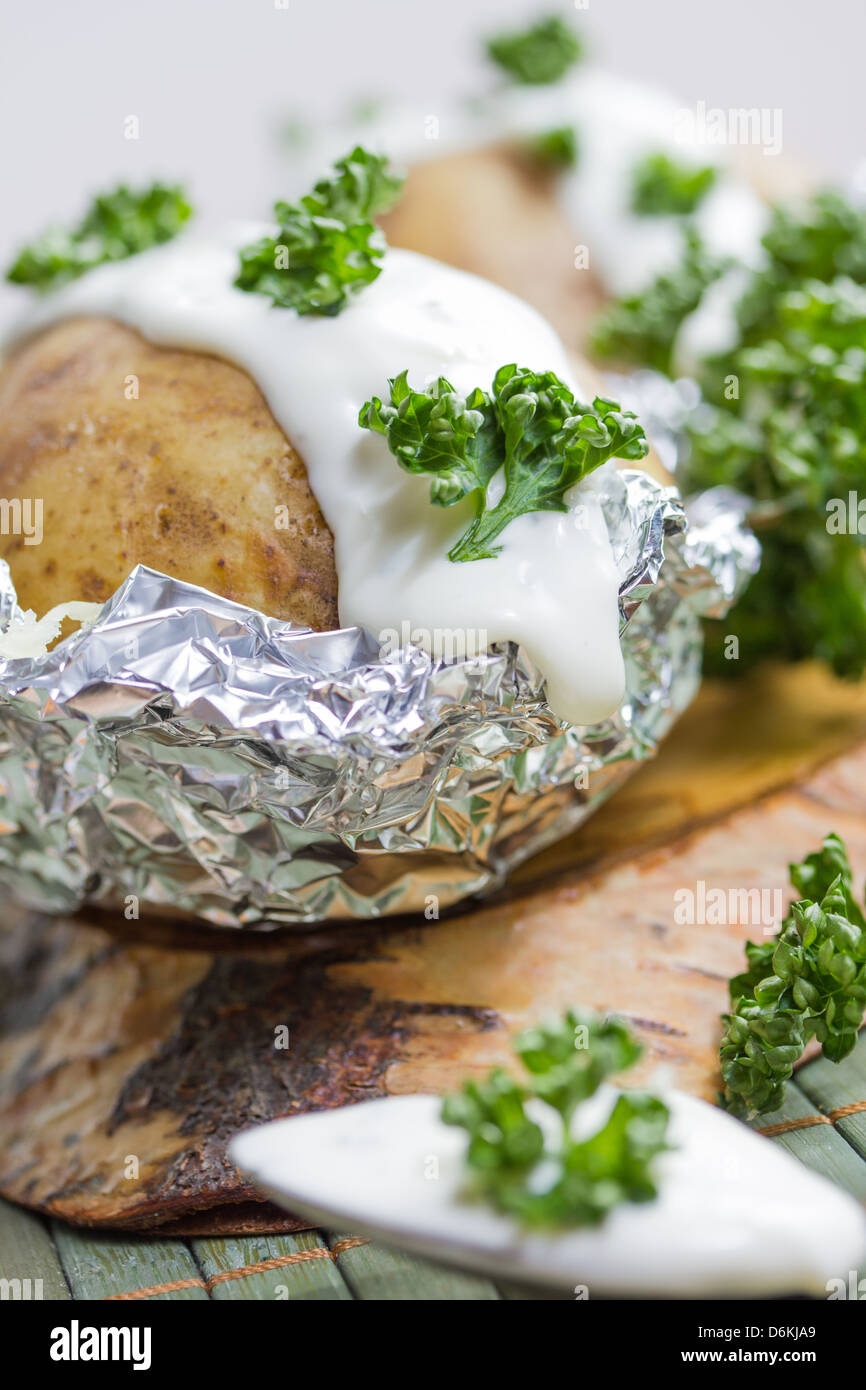 Freschi patate al forno Foto Stock