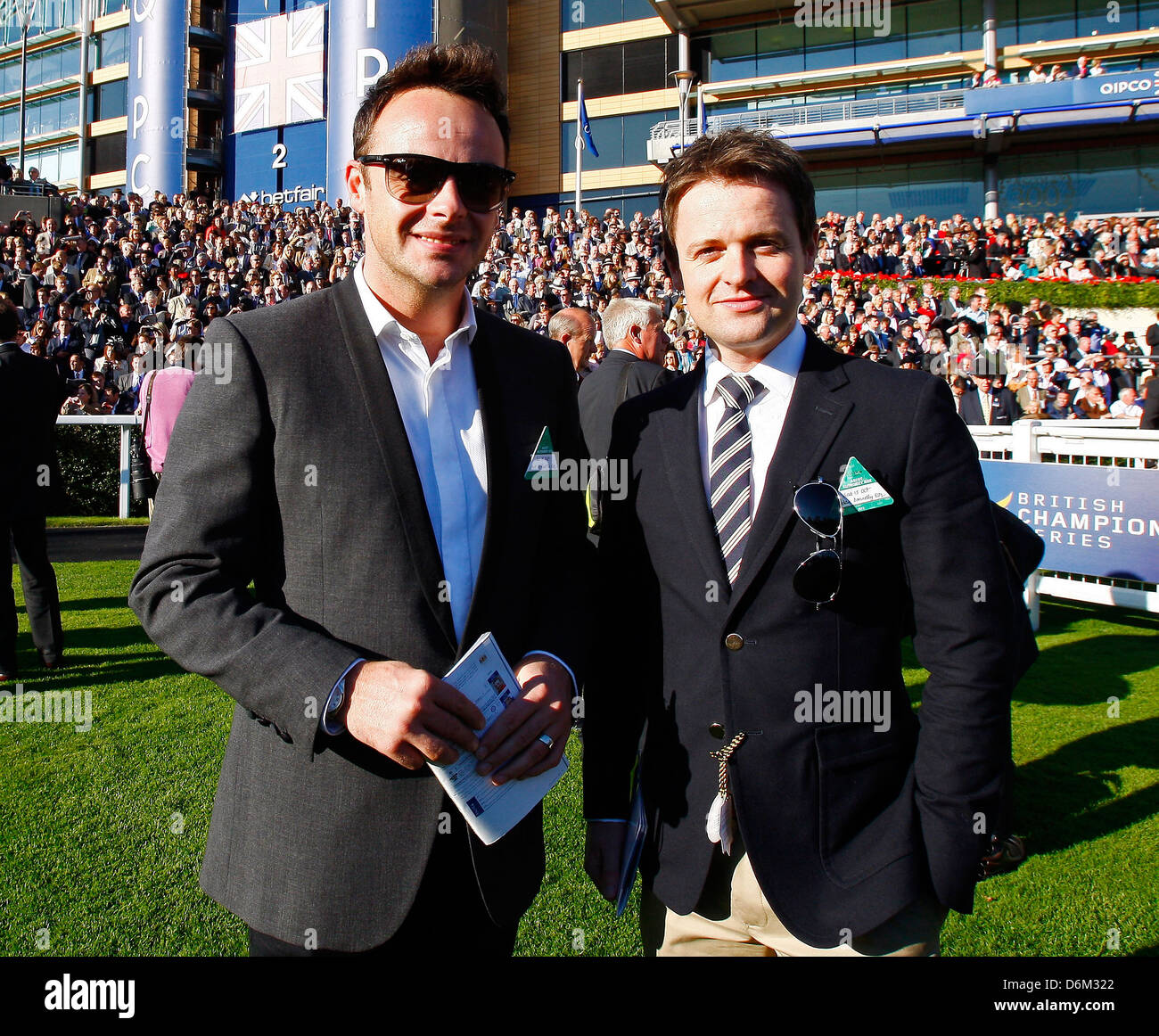 Ant Mcpartlin e Dec Donnelly il Qipco British Champions Fillies e Mares Stakes Qipco British Champions giorno a Ascot Foto Stock