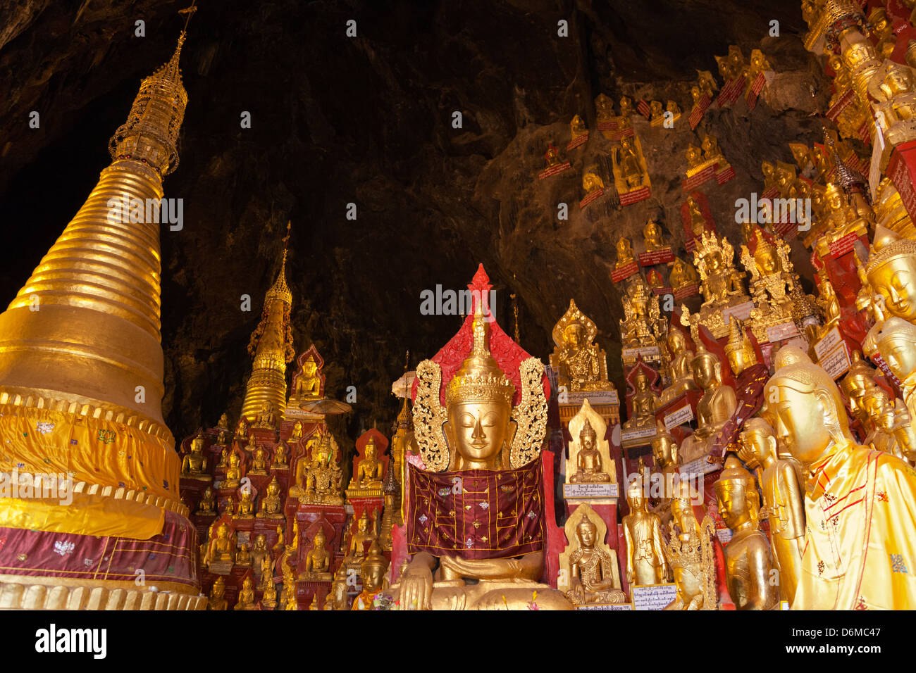 Il buddista fantastiche grotte di Pindaya, Myanmar 11 Foto Stock